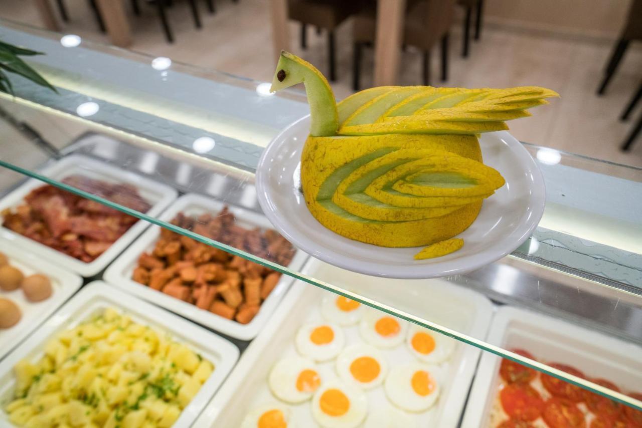לגאנאס Denise Beach Hotel מראה חיצוני תמונה