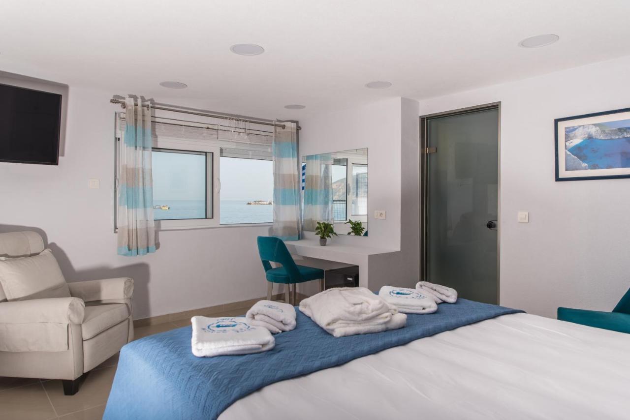 לגאנאס Denise Beach Hotel מראה חיצוני תמונה
