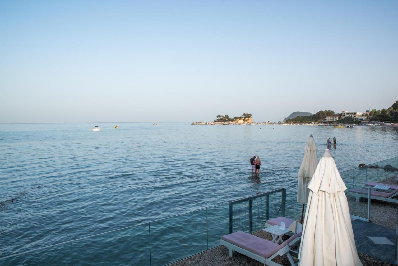 לגאנאס Denise Beach Hotel מראה חיצוני תמונה