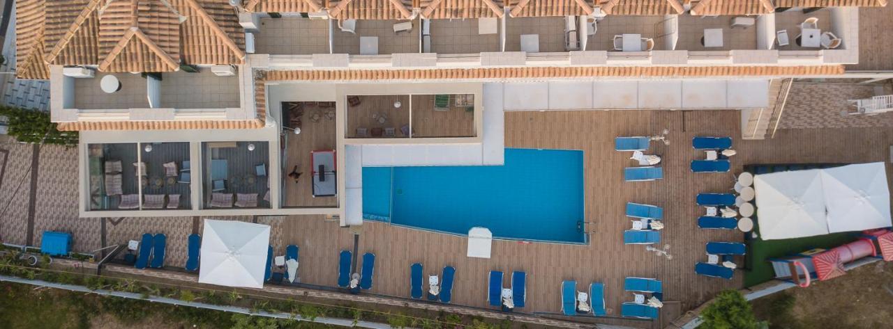 לגאנאס Denise Beach Hotel מראה חיצוני תמונה