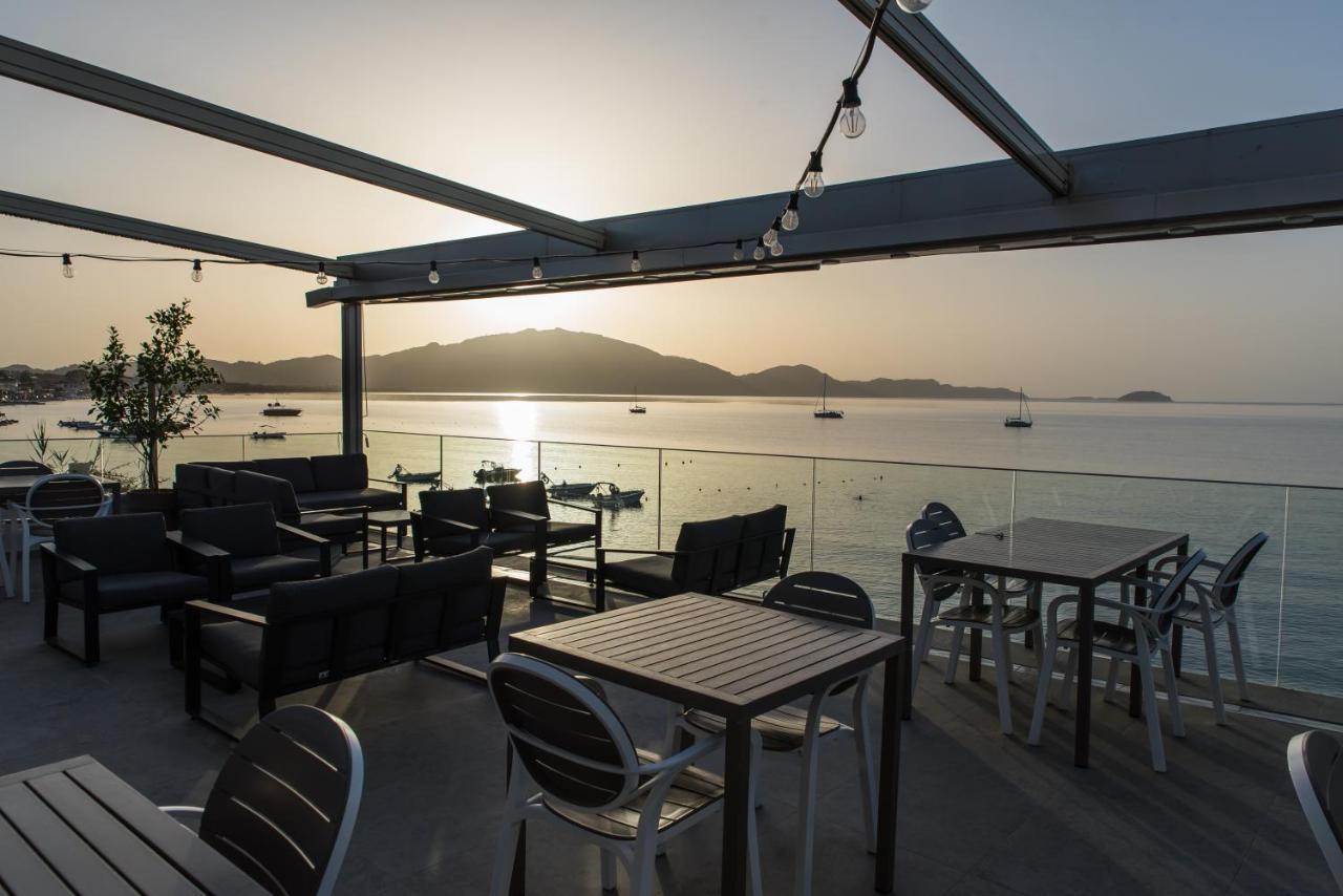 לגאנאס Denise Beach Hotel מראה חיצוני תמונה