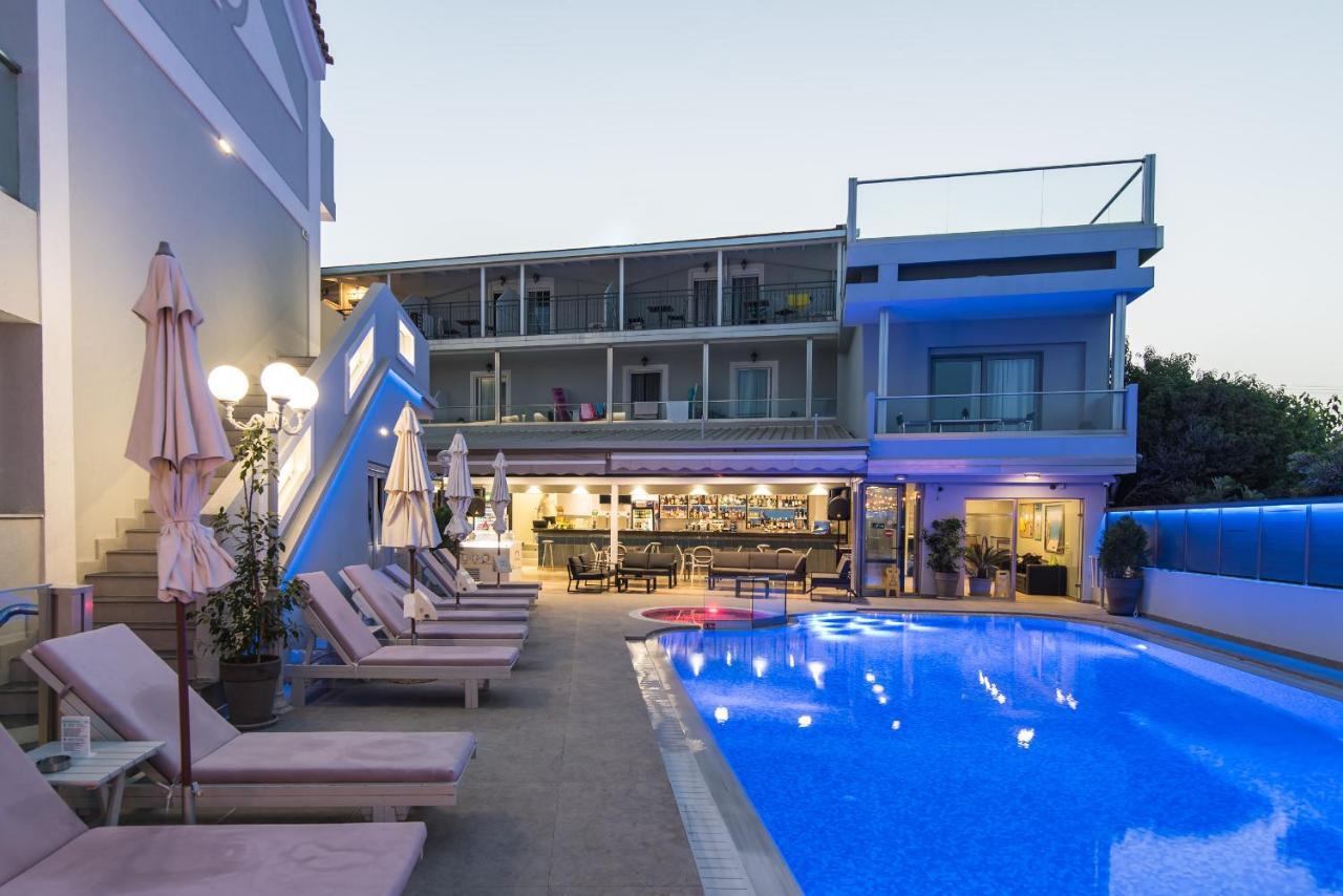 לגאנאס Denise Beach Hotel מראה חיצוני תמונה